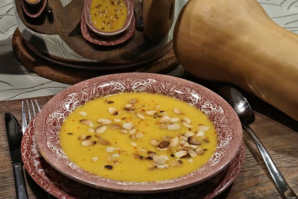 Тыквенный суп с имбирем и беконом