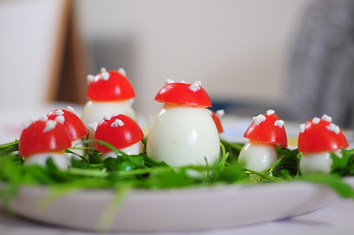 Мухоморы из яиц — праздничная закуска