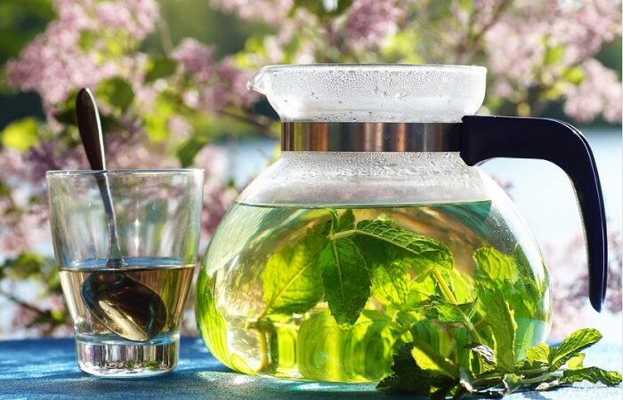 Как укрепить здоровье травяным чаем?
