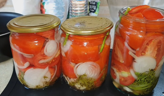готовим помидоры с луком