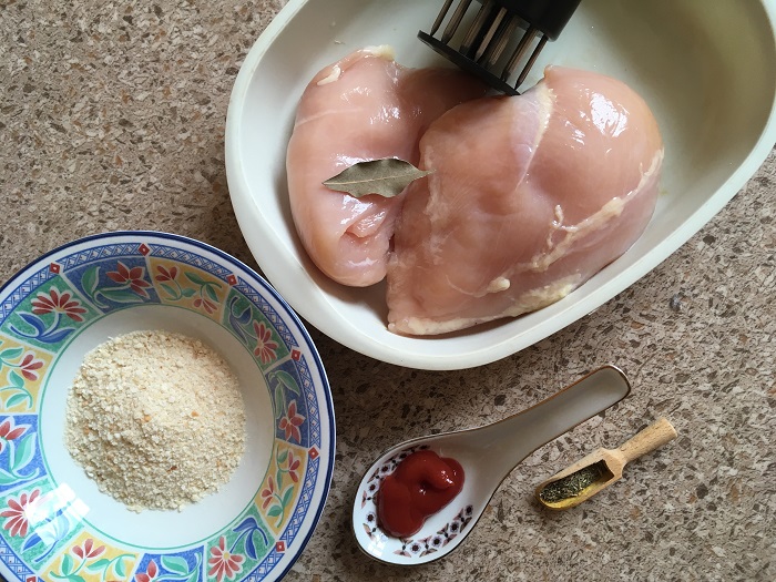 ингредиенты для приготовления куриного филе с томатом